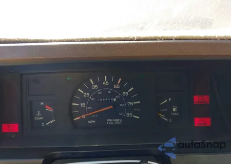 1984 Toyota Pickup 3/4 Ton Long Bed Rn55 из США, поврежденный, VIN JT4RN55E8E0051523